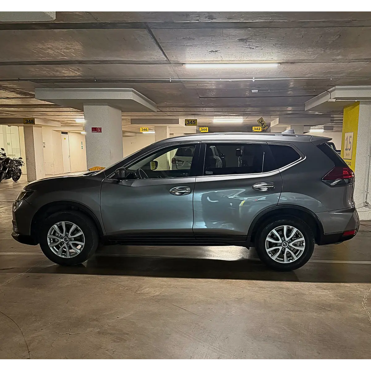 Nissan X Trail T32 — foto 16 de 40