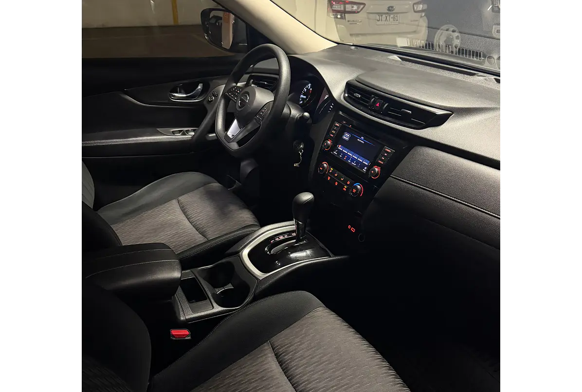 Nissan X Trail T32 — foto 23 de 40