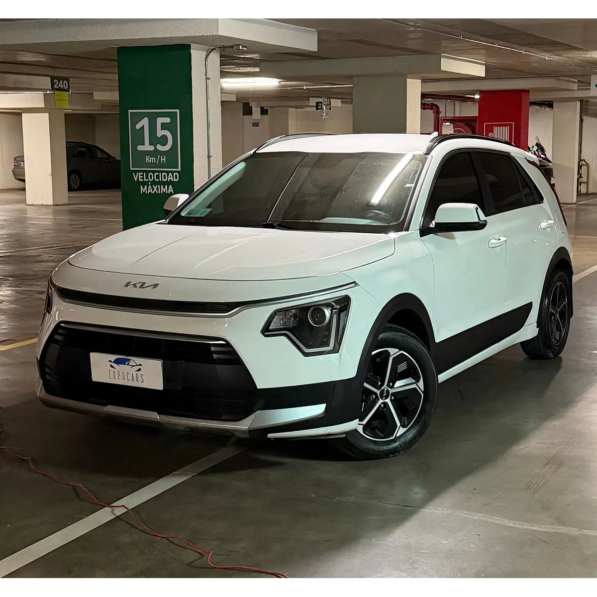 KIA Niro Lx — foto 2 de 40