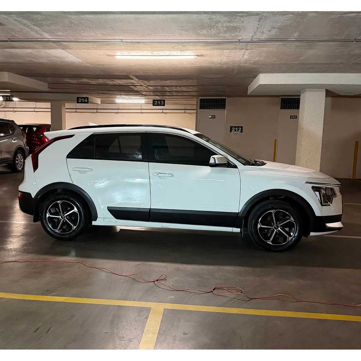 KIA Niro Lx — foto 14 de 40