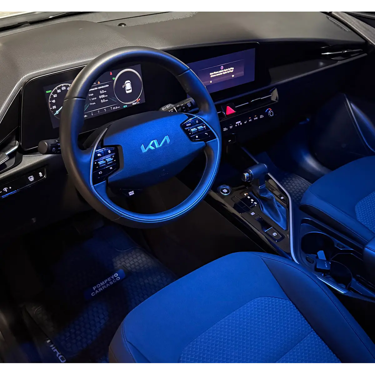 KIA Niro Lx — foto 20 de 40