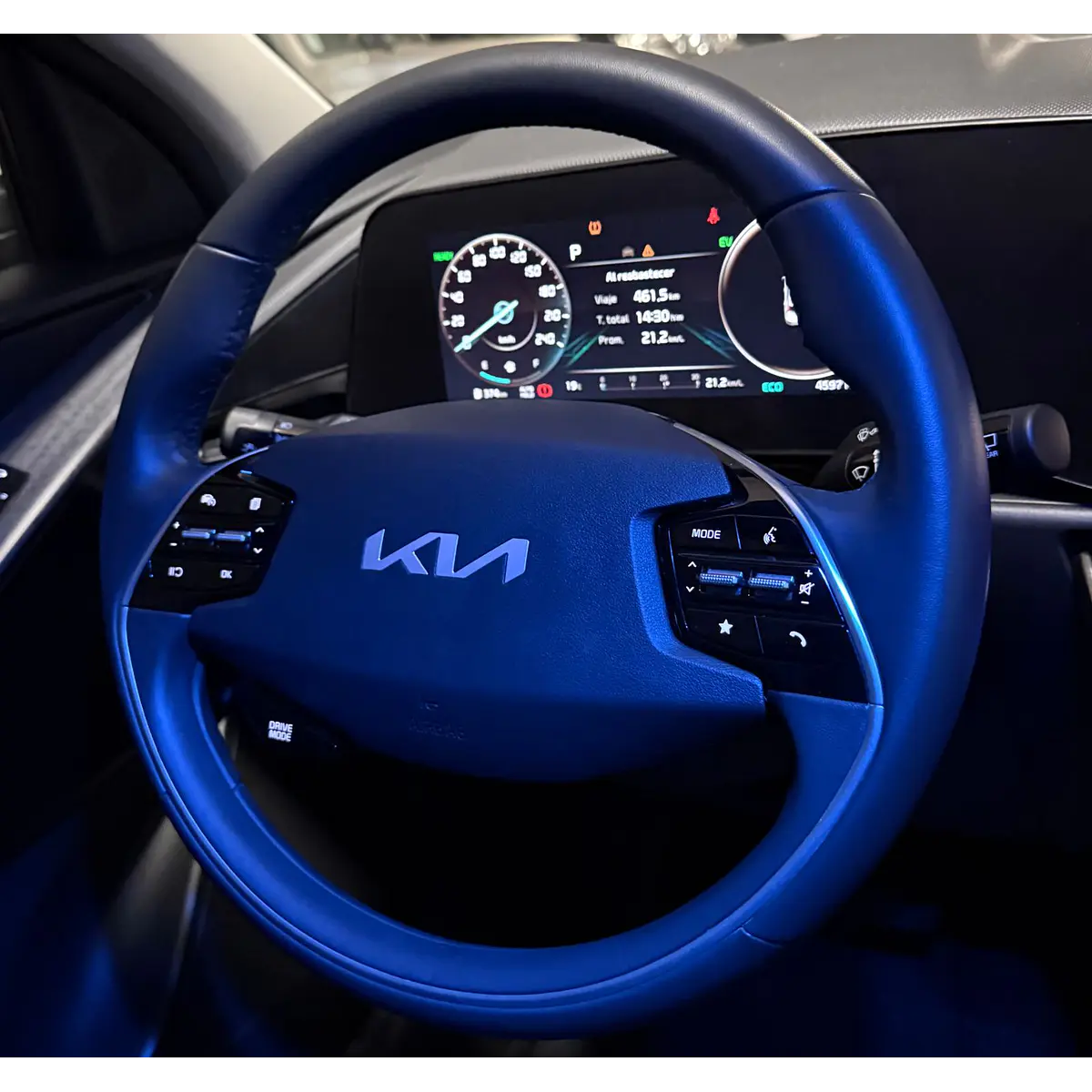 KIA Niro Lx — foto 30 de 40
