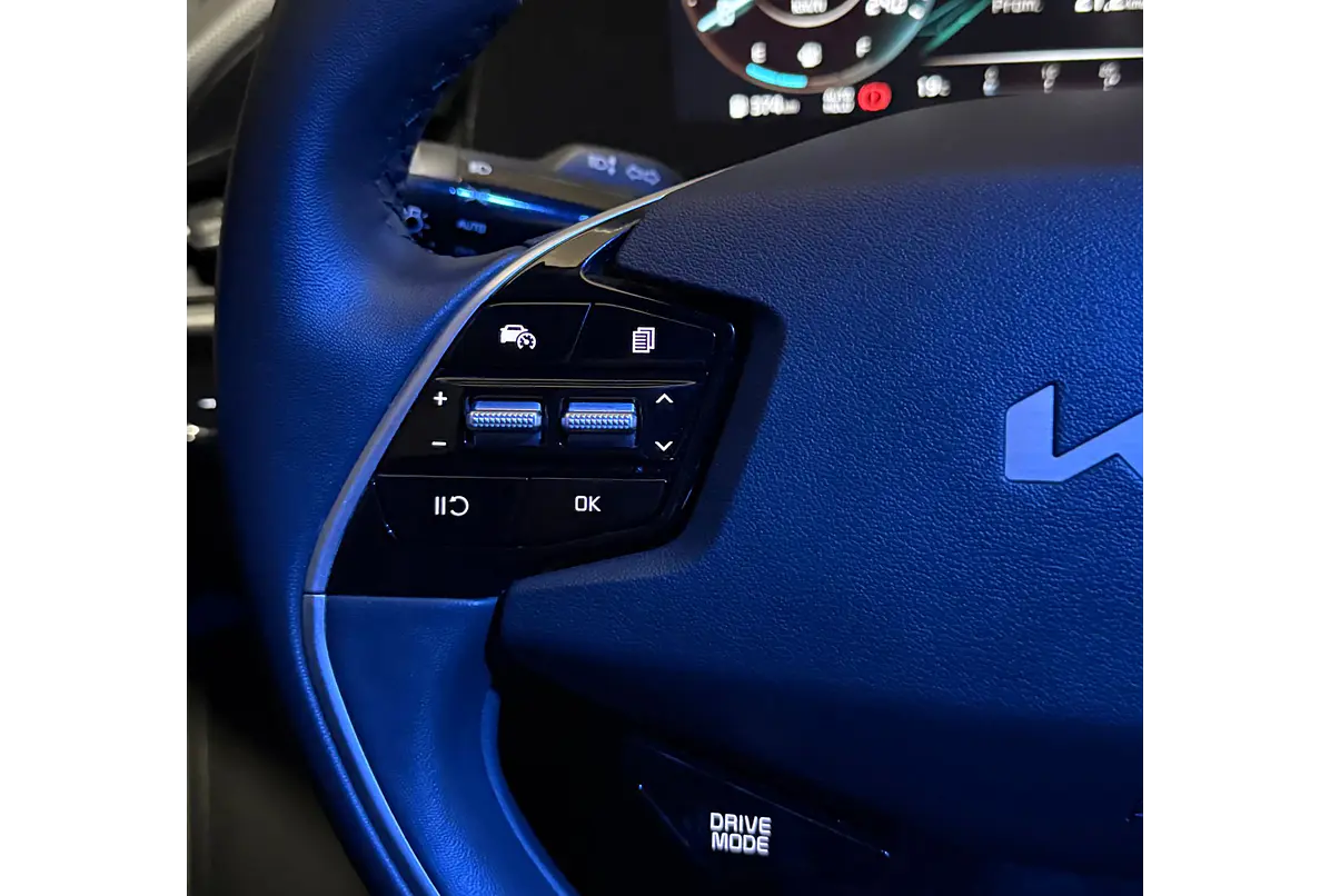 KIA Niro Lx — foto 33 de 40