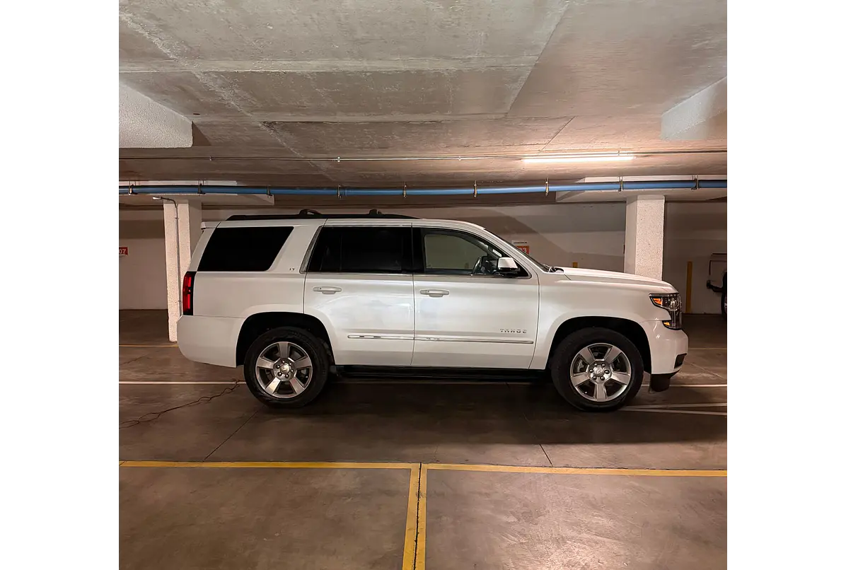 Chevrolet Tahoe — foto 13 de 40
