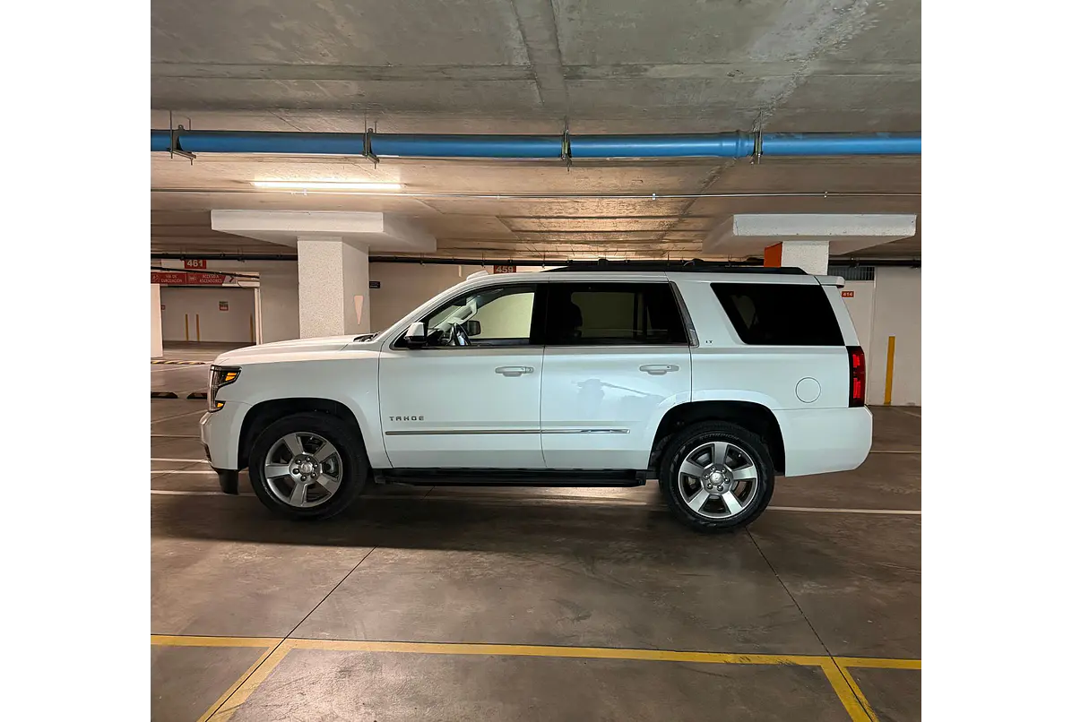 Chevrolet Tahoe — foto 15 de 40