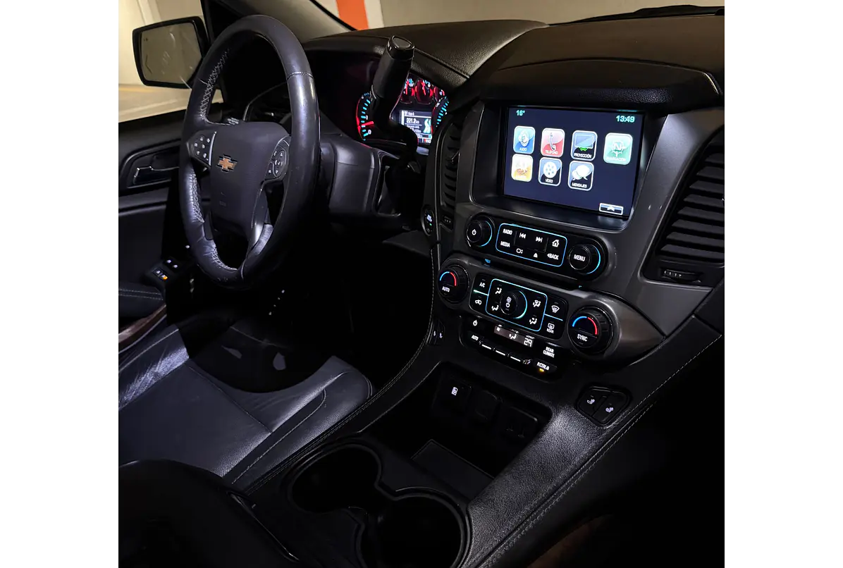 Chevrolet Tahoe — foto 23 de 40
