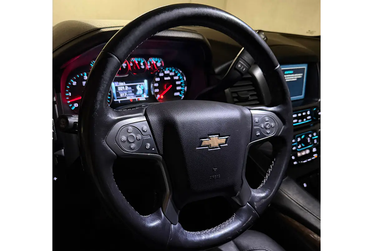 Chevrolet Tahoe — foto 25 de 40