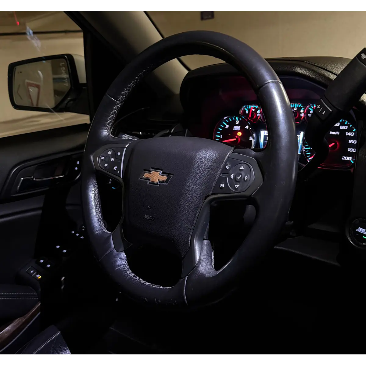 Chevrolet Tahoe — foto 28 de 40