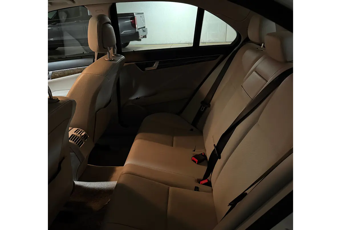 MERCEDES BENZ C180 CGI BLUE EFFICIENCY 2012