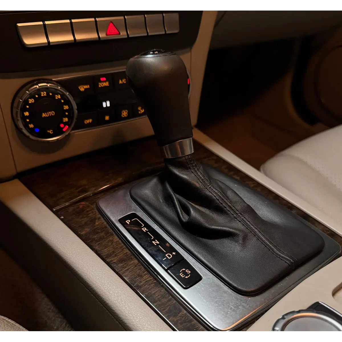 Mercedes-Benz C180 — foto 34 de 40