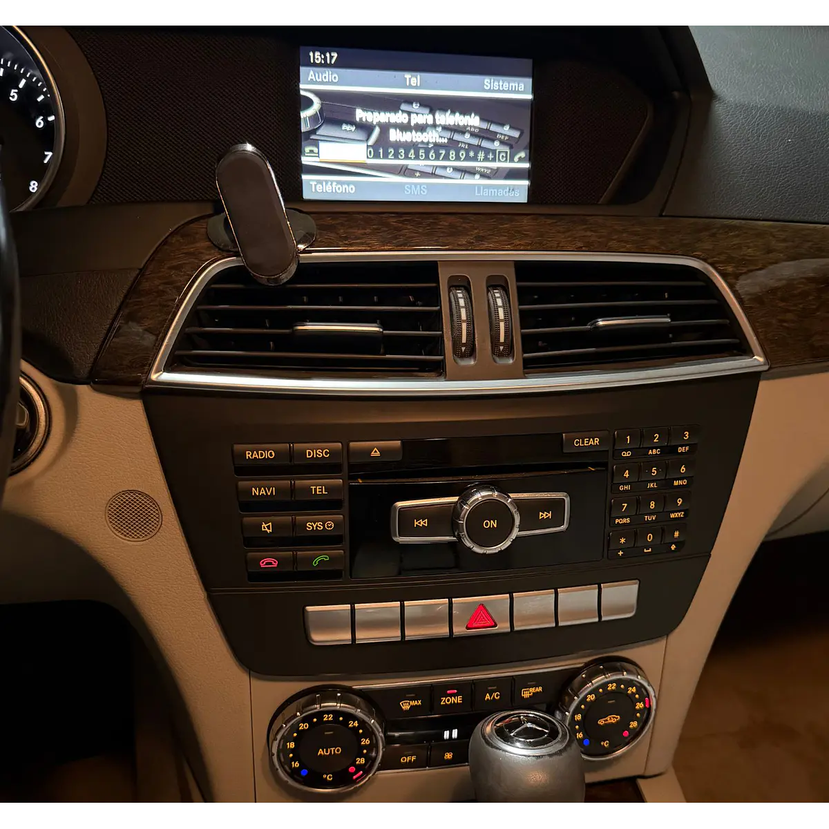 Mercedes-Benz C180 — foto 28 de 40