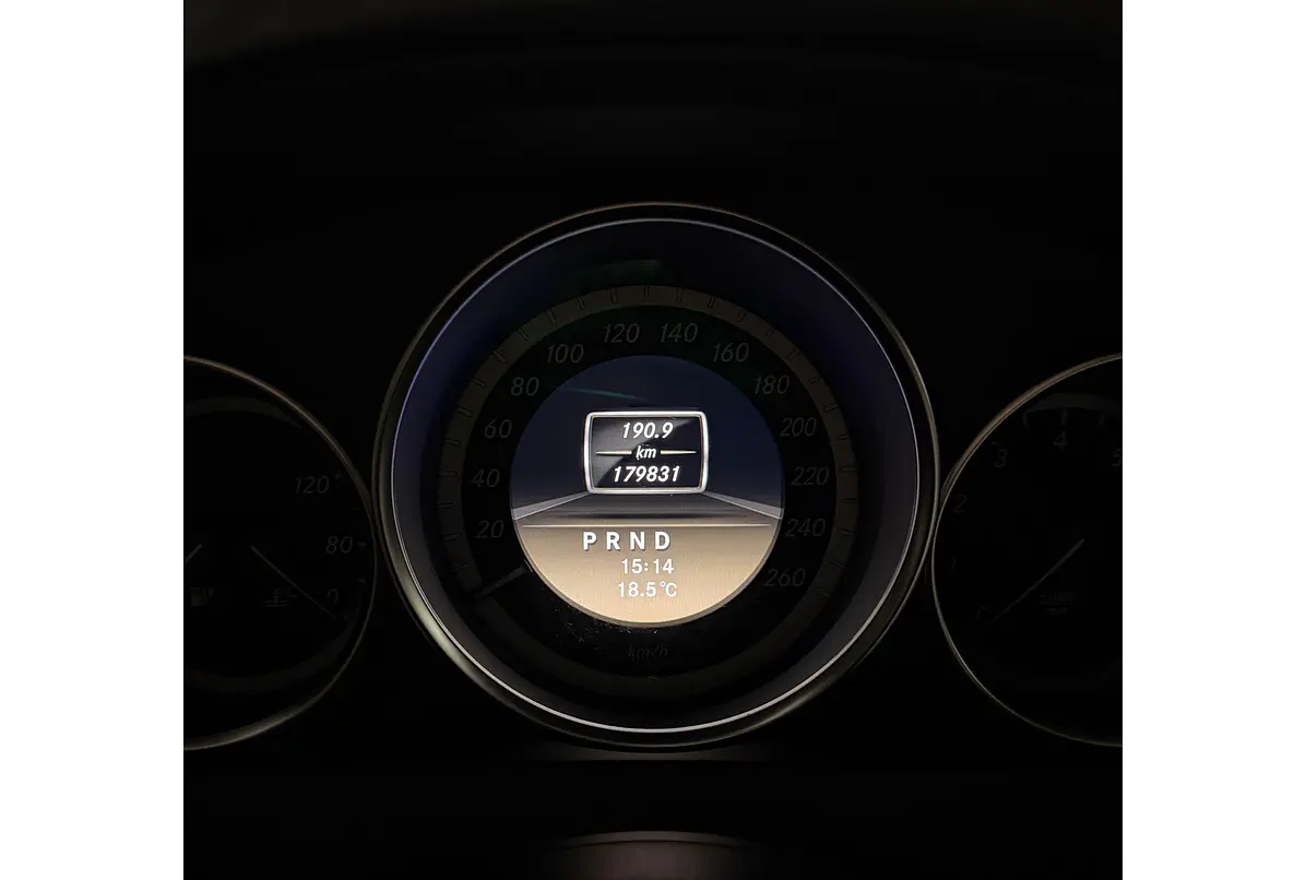 MERCEDES BENZ C180 CGI BLUE EFFICIENCY 2012