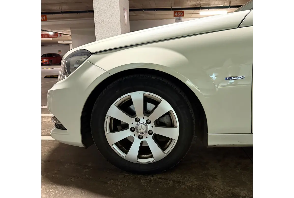 MERCEDES BENZ C180 CGI BLUE EFFICIENCY 2012
