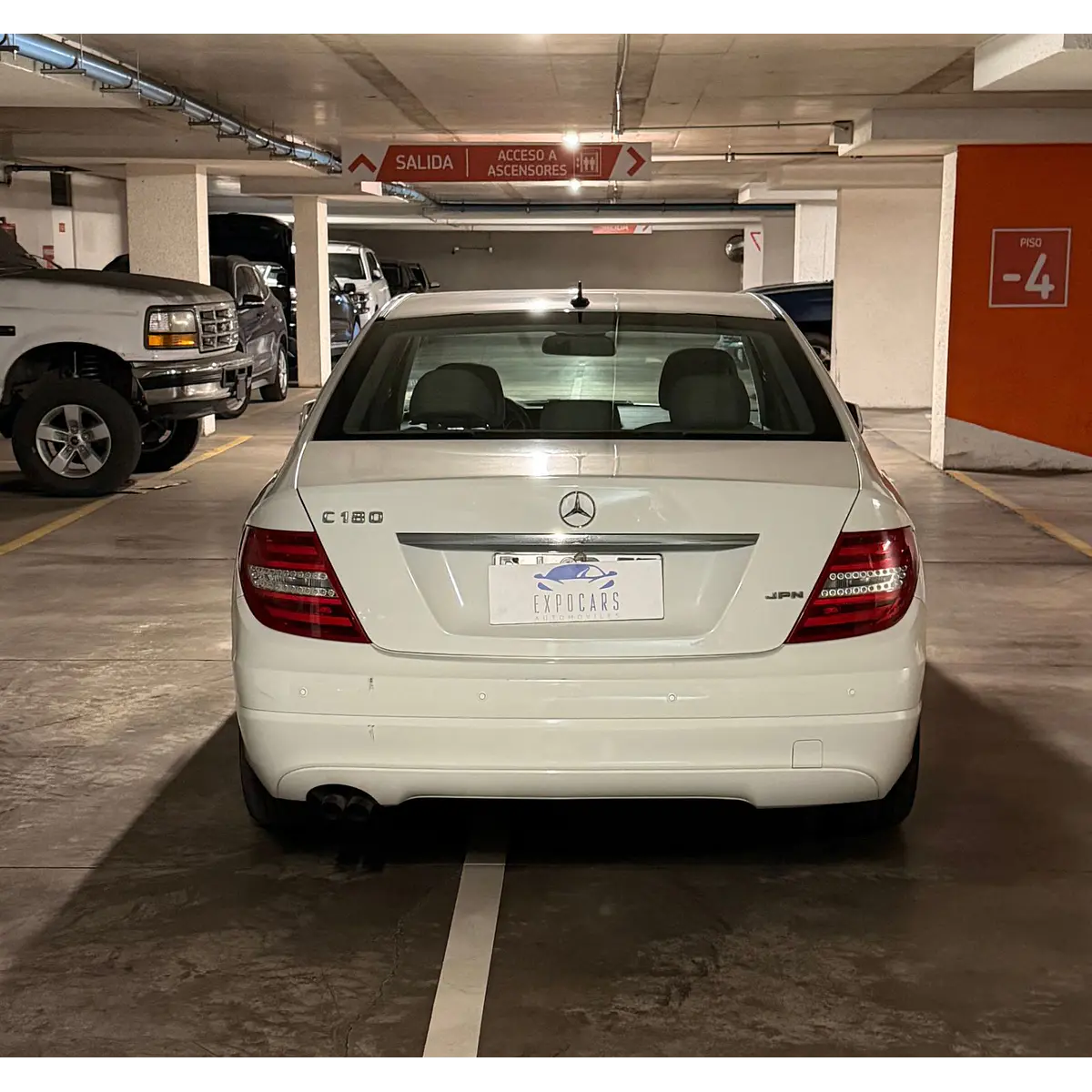 Mercedes-Benz C180 — foto 10 de 40