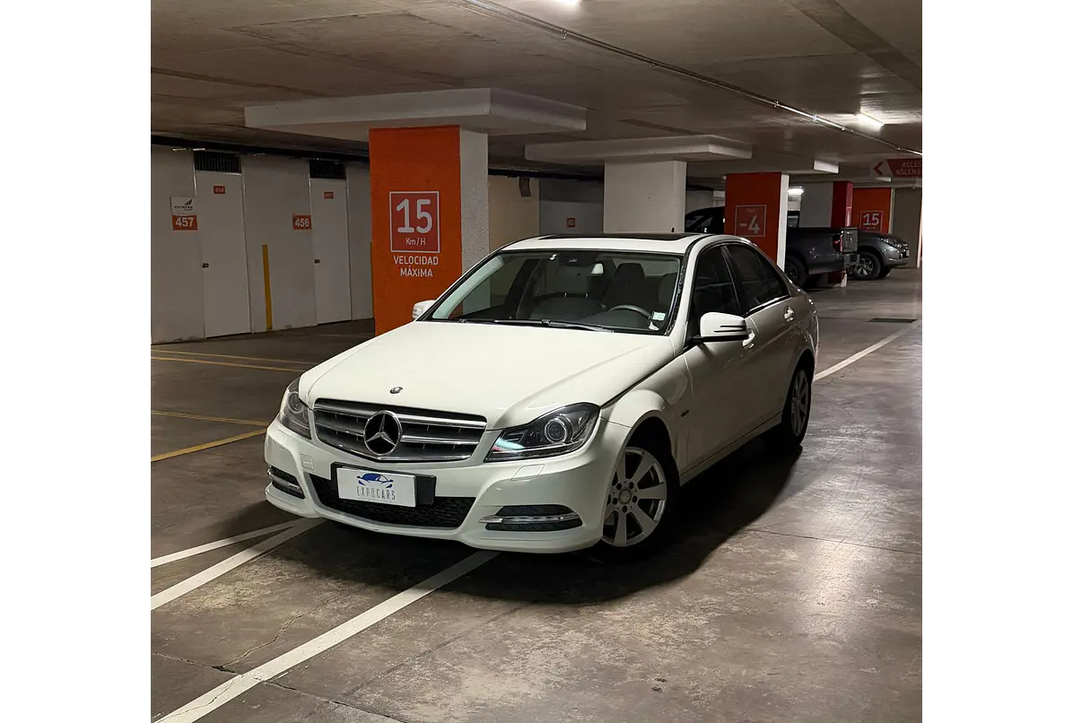 MERCEDES BENZ C180 CGI BLUE EFFICIENCY 2012