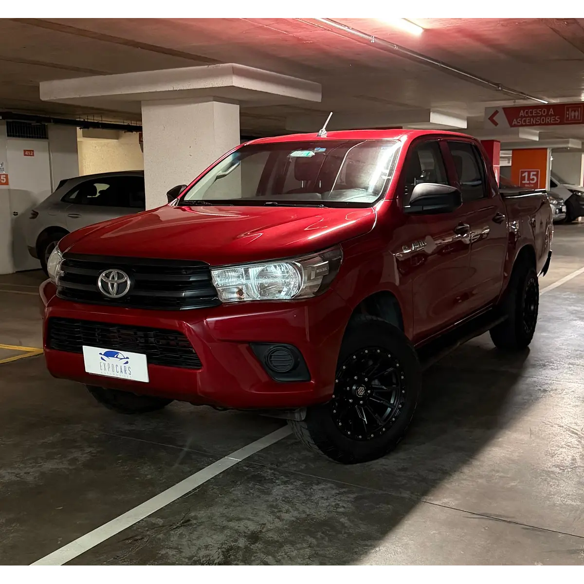 Toyota Hilux Pickup 4P — foto 2 de 40