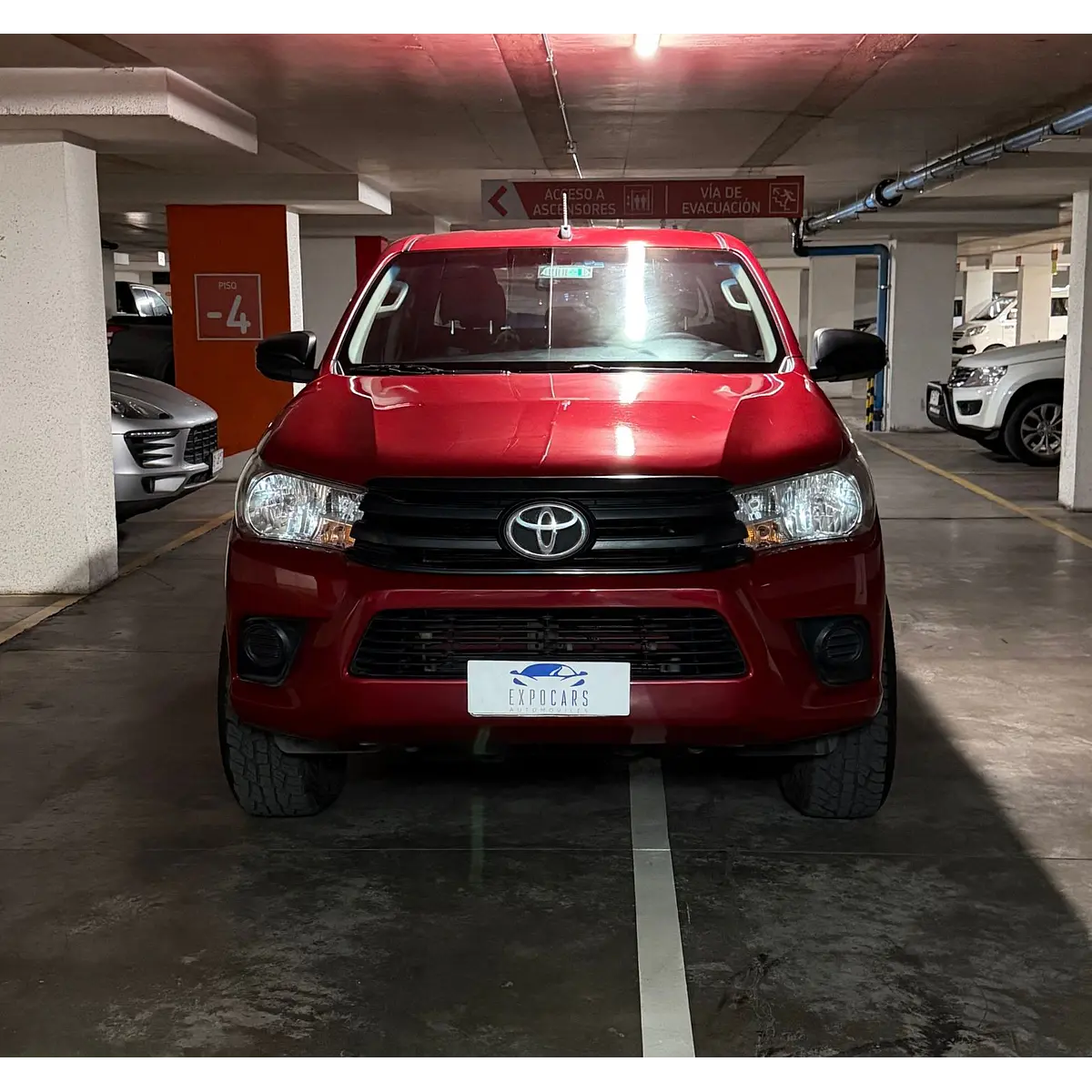 Toyota Hilux Pickup 4P — foto 4 de 40