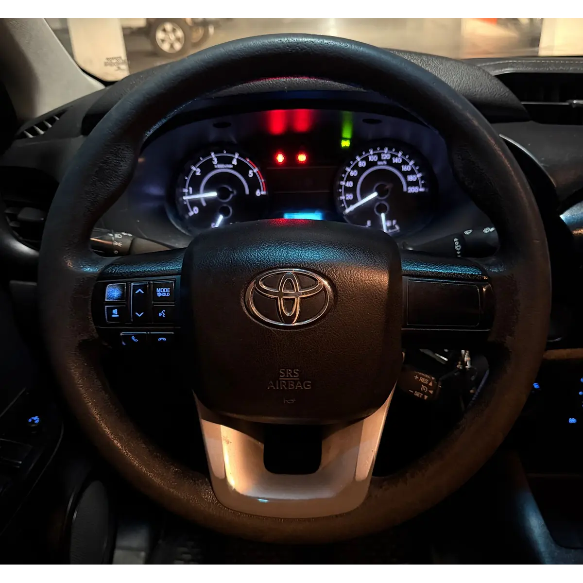Toyota Hilux Pickup 4P — foto 18 de 40