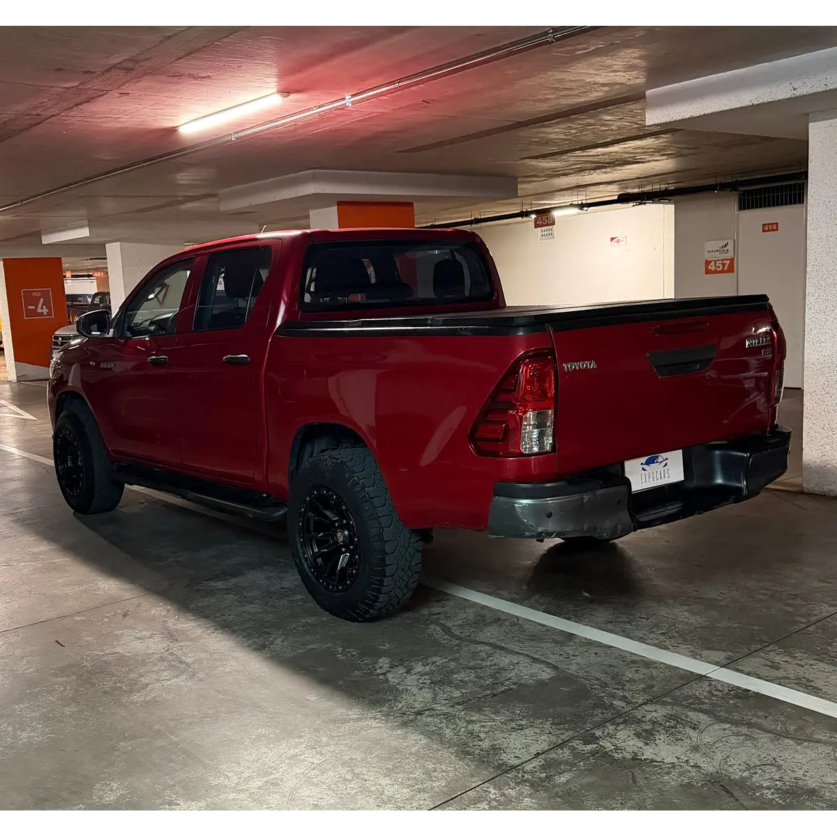 Toyota Hilux Pickup 4P — foto 8 de 40