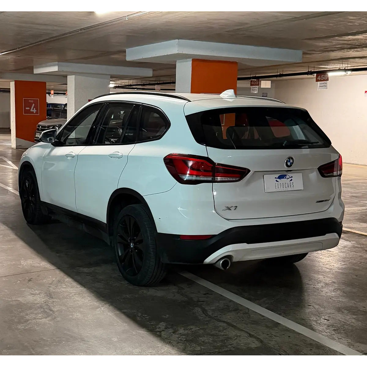 BMW X1 — foto 8 de 40