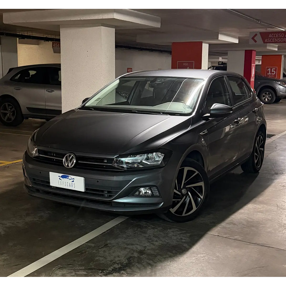 Volkswagen Polo Highline Hb — foto 2 de 40