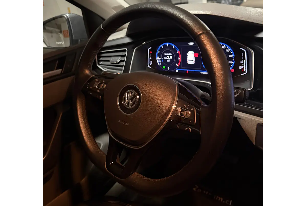 VOLKSWAGEN POLO HIGHLINE HB 1.6 2022