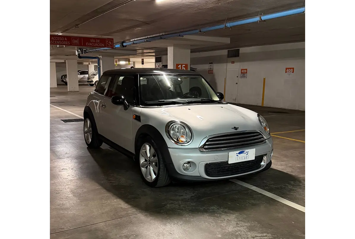 MINI COOPER HATCHBACK 1.6 2012