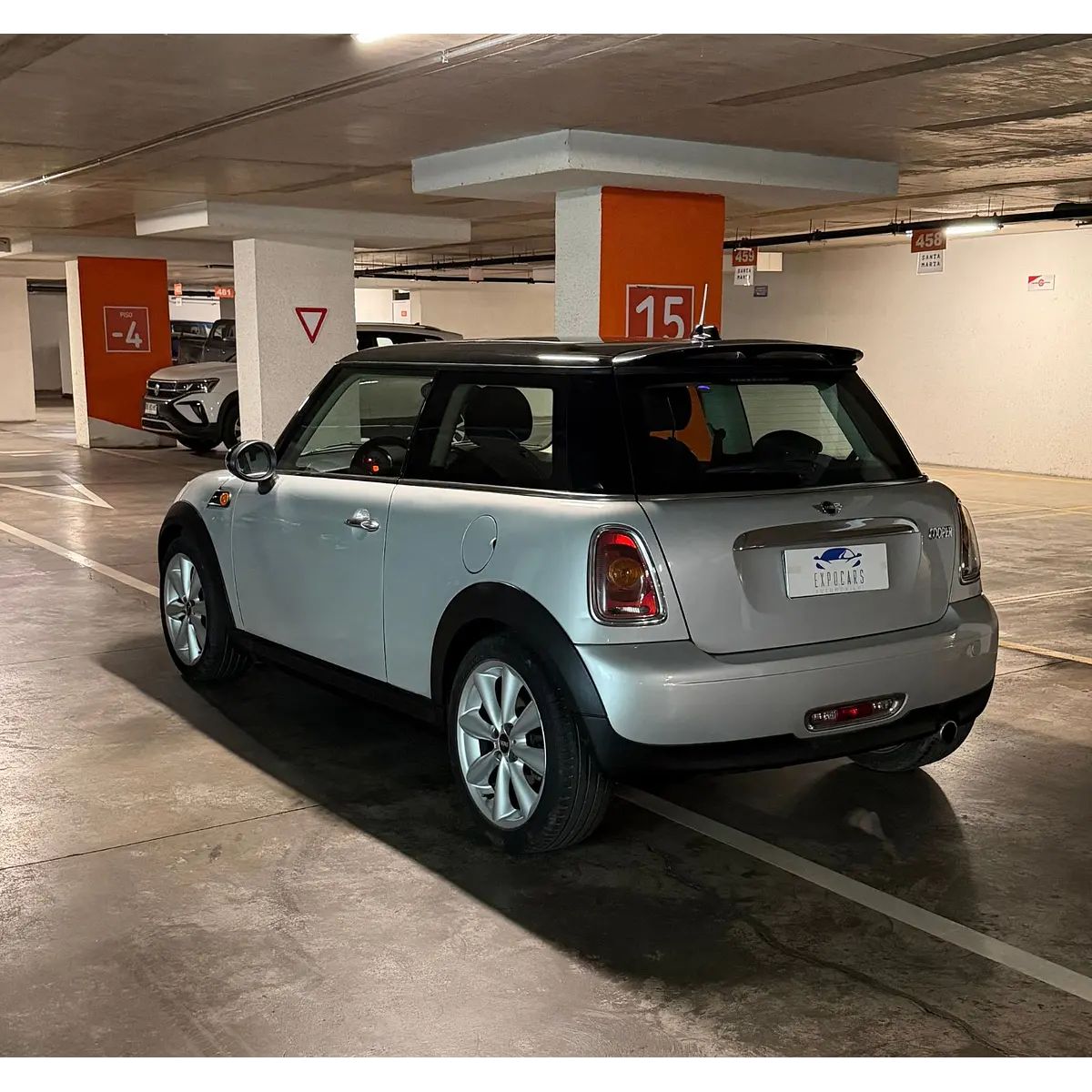 MINI Cooper Hatchback — foto 12 de 40