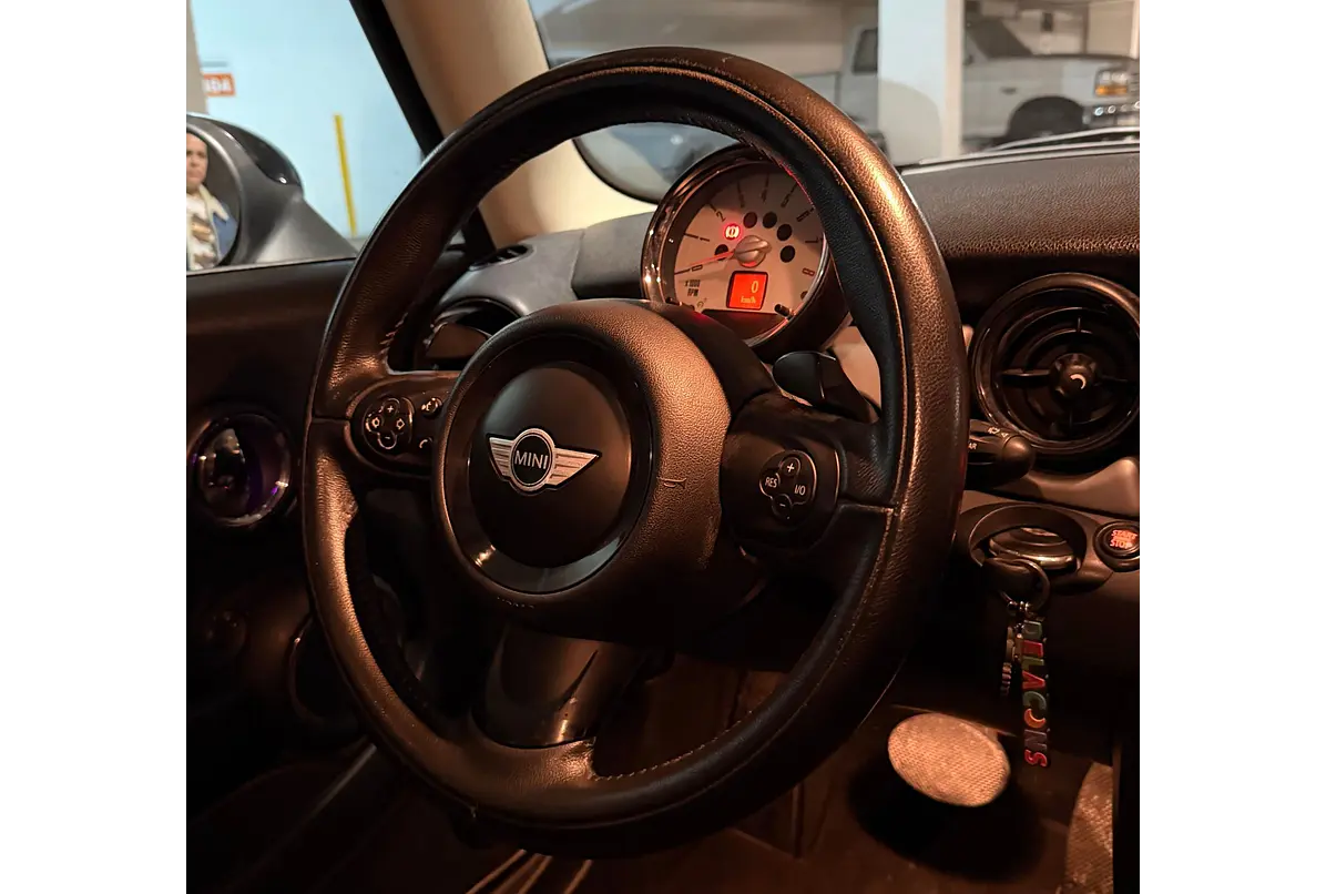 MINI COOPER HATCHBACK 1.6 2012