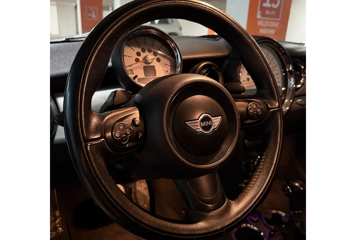 MINI COOPER HATCHBACK 1.6 2012