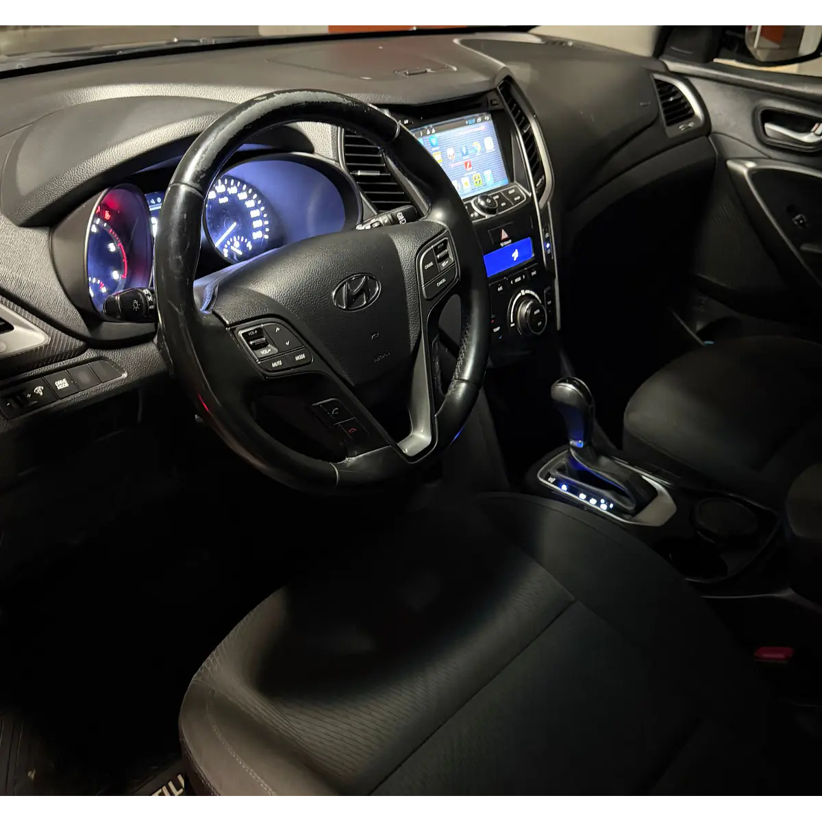 Hyundai Santa Fe — foto 14 de 40