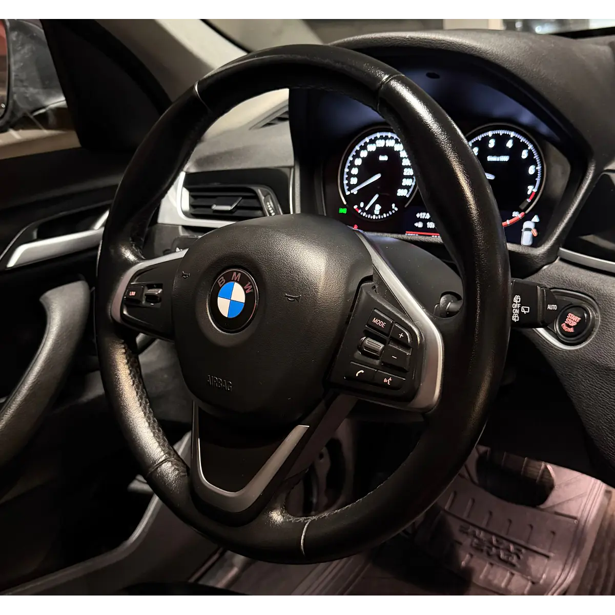 BMW X1 — foto 32 de 40