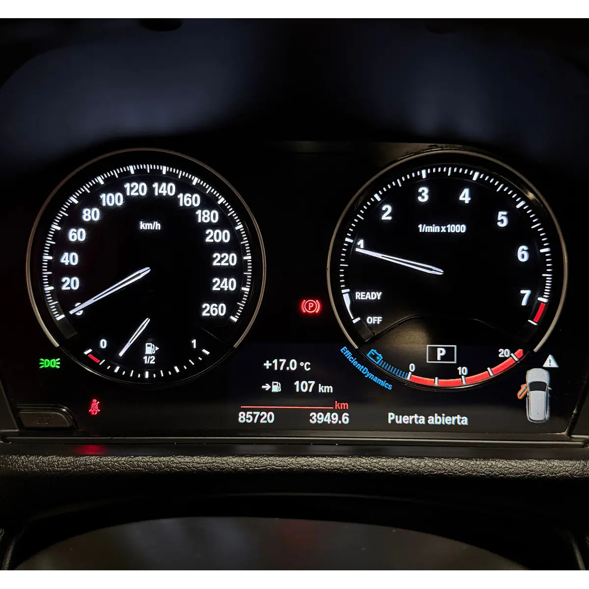 BMW X1 — foto 18 de 40