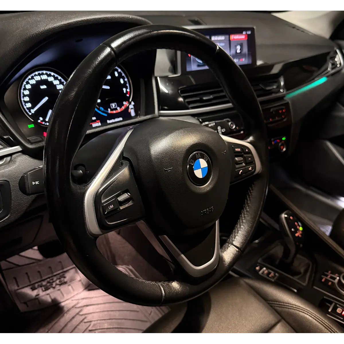 BMW X1 — foto 24 de 40