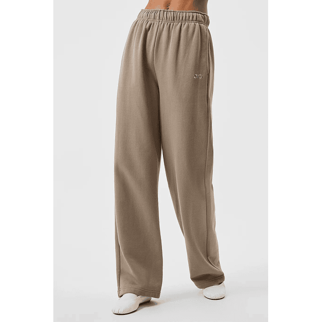 ACCOLADE STRAIGHT LEG SWEATPANT