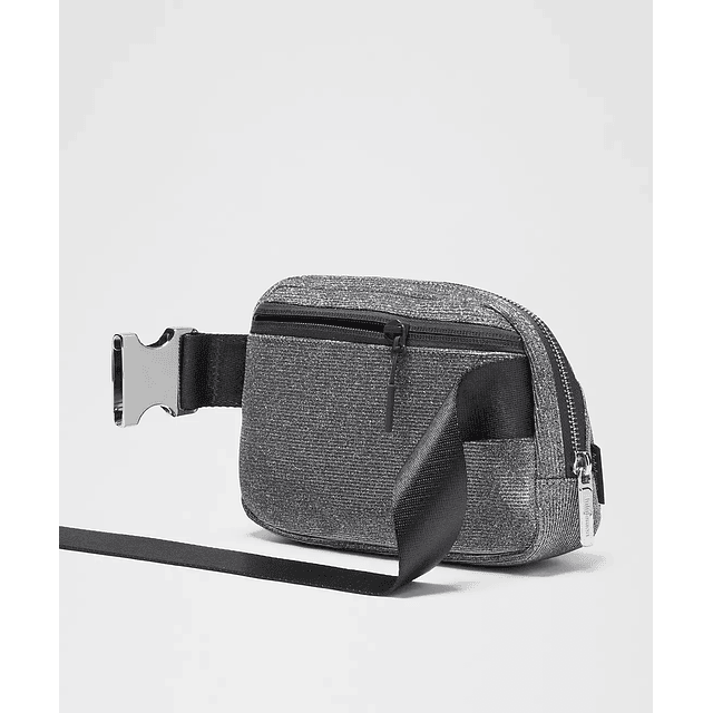 Everywhere Belt Bag 1L Glitter