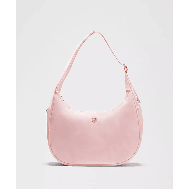 City Essentials Shoulder Bag 4L