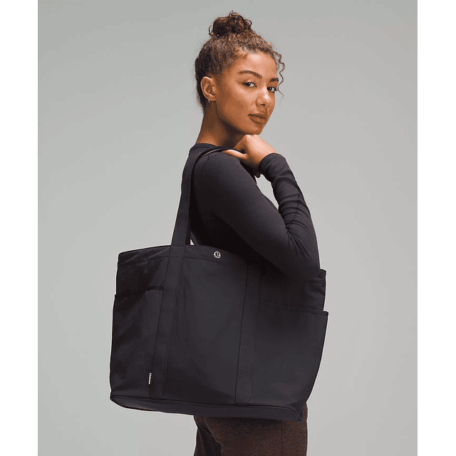 Daily Multi-Pocket Tote Bag 20L