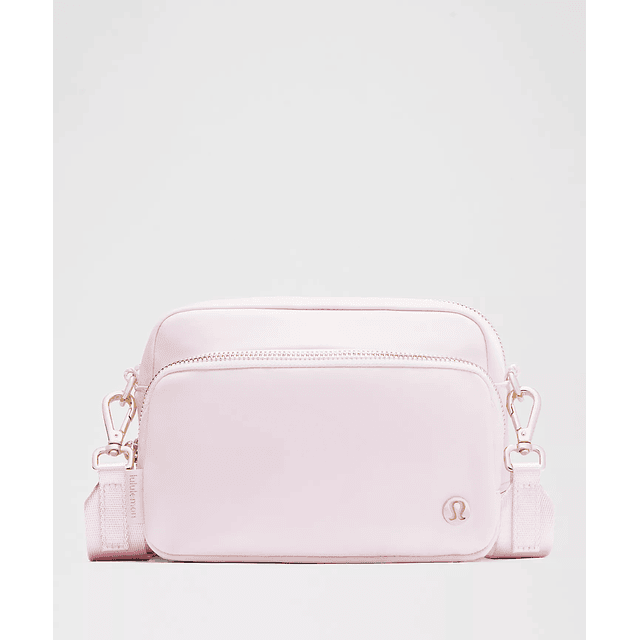 Everywhere Crossbody Bag 2L Metal Hardware