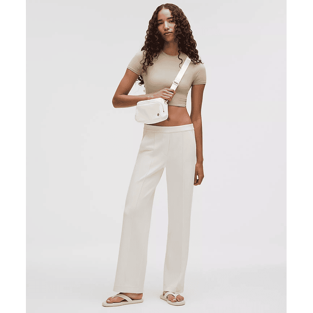 Everywhere Crossbody Bag 2L Metal Hardware