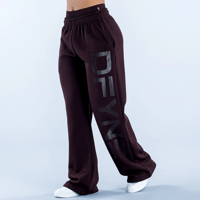 Signature Wide Leg Jogger