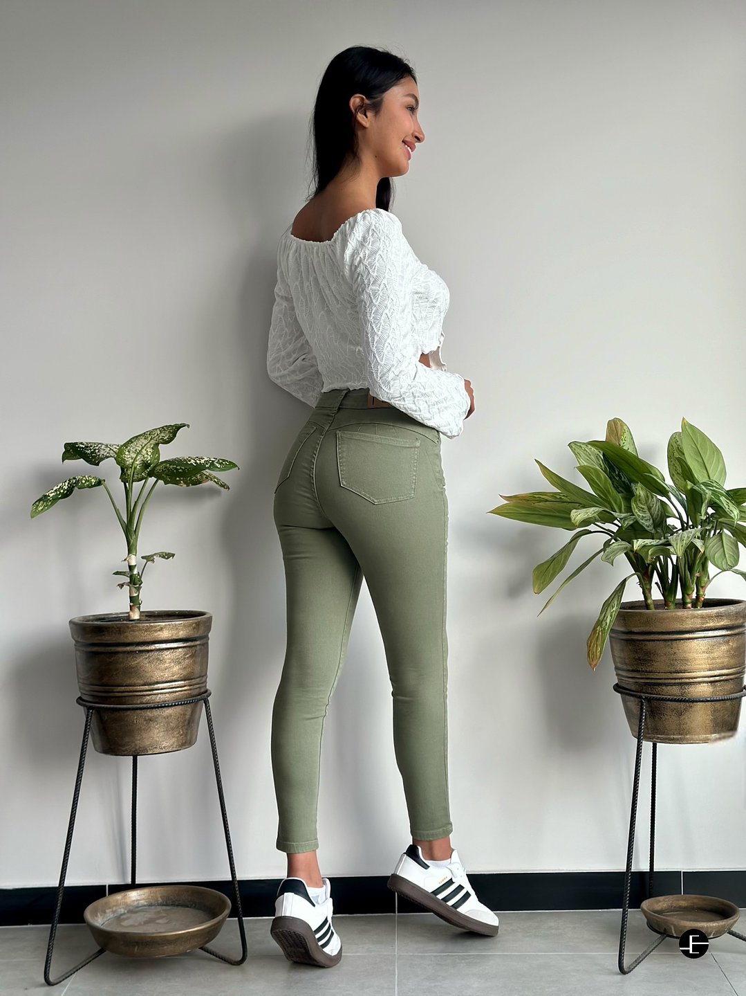 Pantalón Skinny - Verde Olivo 2
