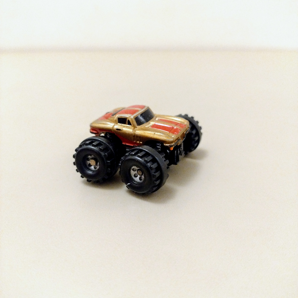 CORVETTE MONSTER MICROMACHINES 