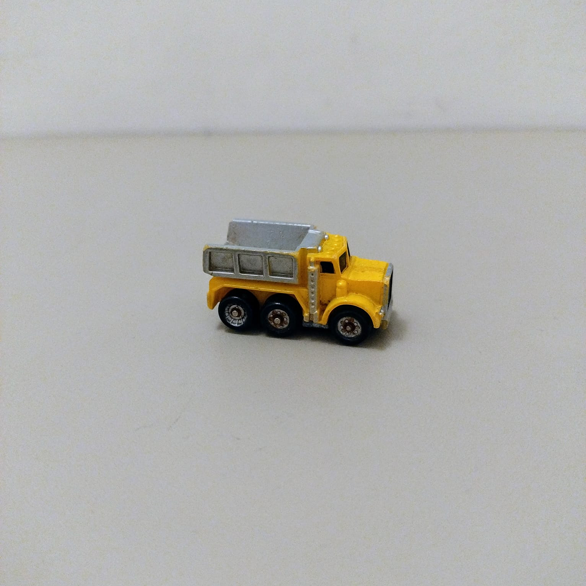 DUMP TRUCK MICROMACHINES 