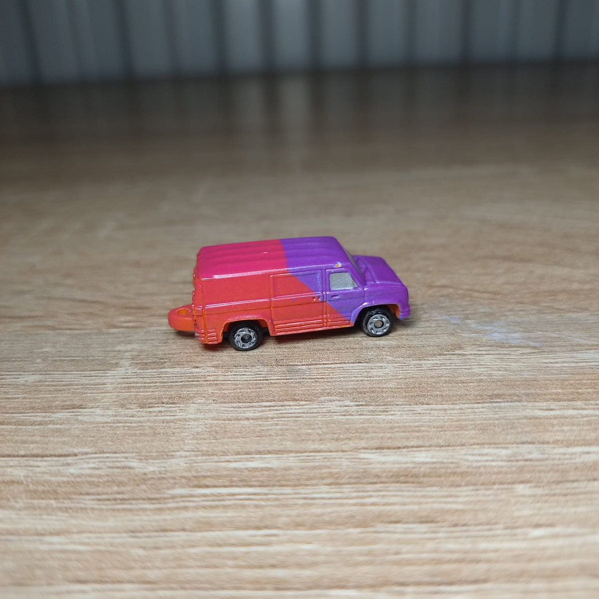 FORD VAN COLOR CHANGER MICROMACHINES