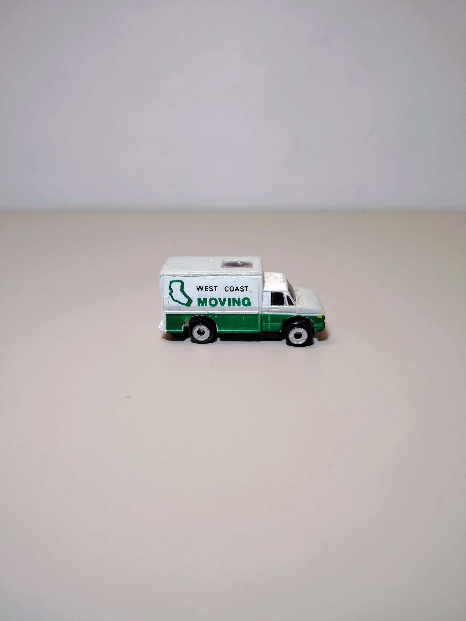 MOVING PRIVATES EYES MICROMACHINES