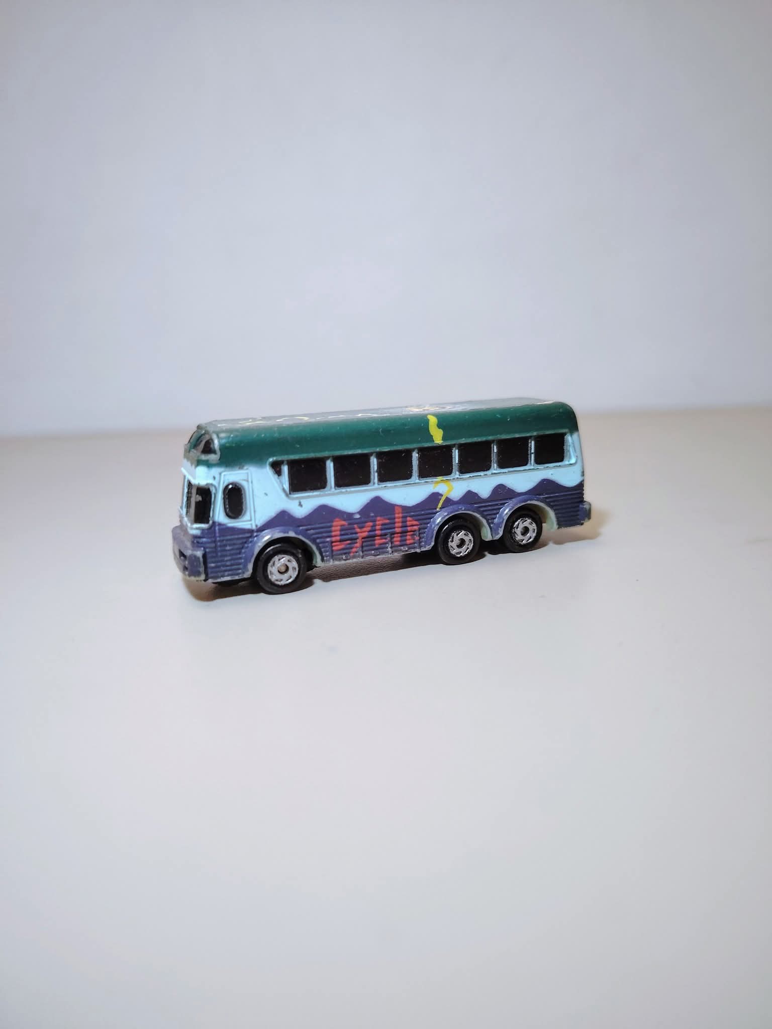 TOURING BUS MICROMACHINES