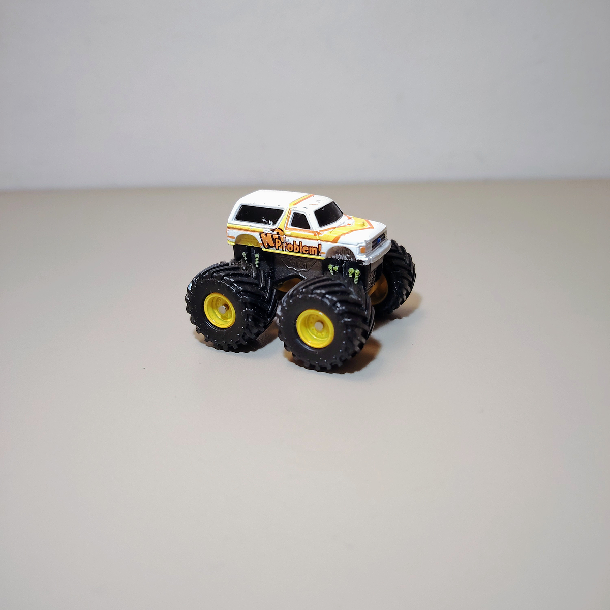 BRONCO NO PROBLEM MONSTER TRUCK MICROMACHINES 