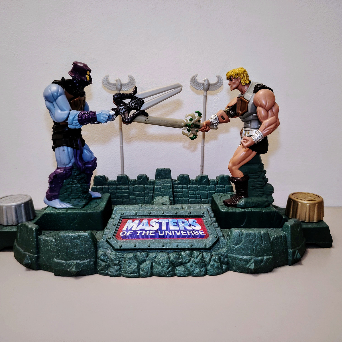 MOTU 200X ROCK EM SOCK EM
