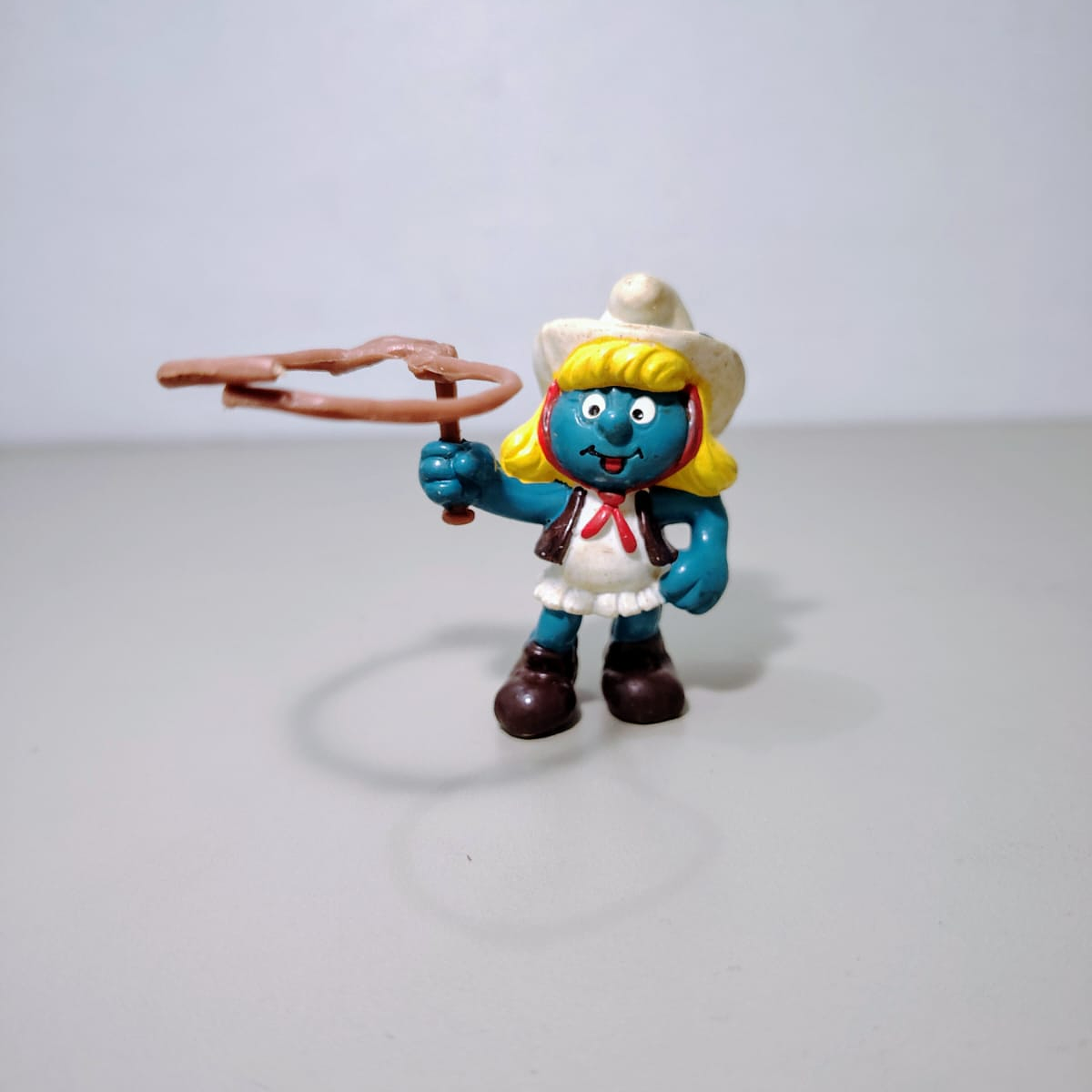 SMURFETTE COWGIRL DETALLE